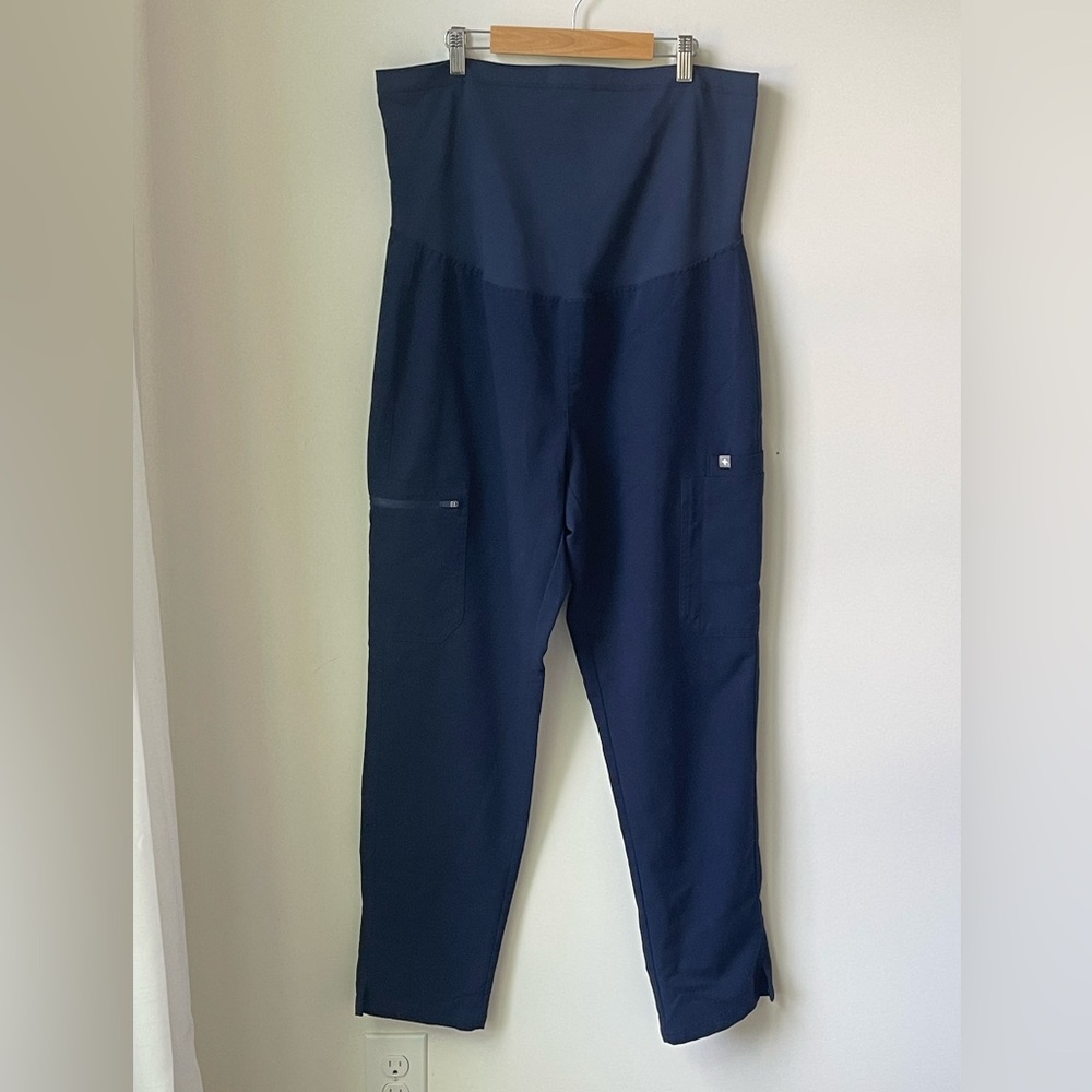 Figs Yola 3.0 Maternity Scrubs Pants Bottoms Navy Blue Cargo Pockets Size L